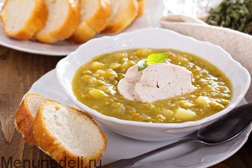 Гороховый суп с курицей и чесночными гренками: рецепт с фото пошагово | Меню недели