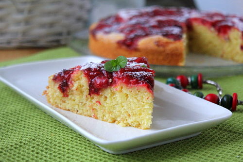 Пирог с замороженной клубникой