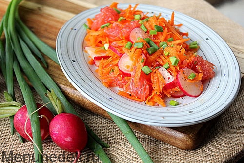 Рецепт морковного салата с редисом и грейпфрутом | Меню недели