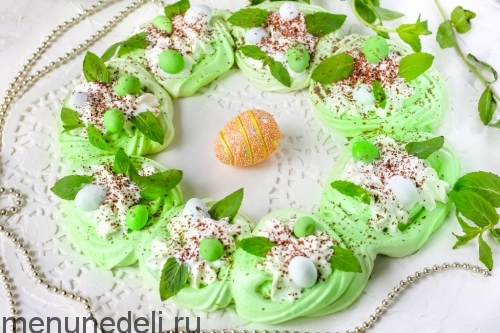 Рецепт пасхального венка безе | Меню недели