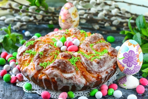 Рецепт пасхального венка с корицей | Меню недели